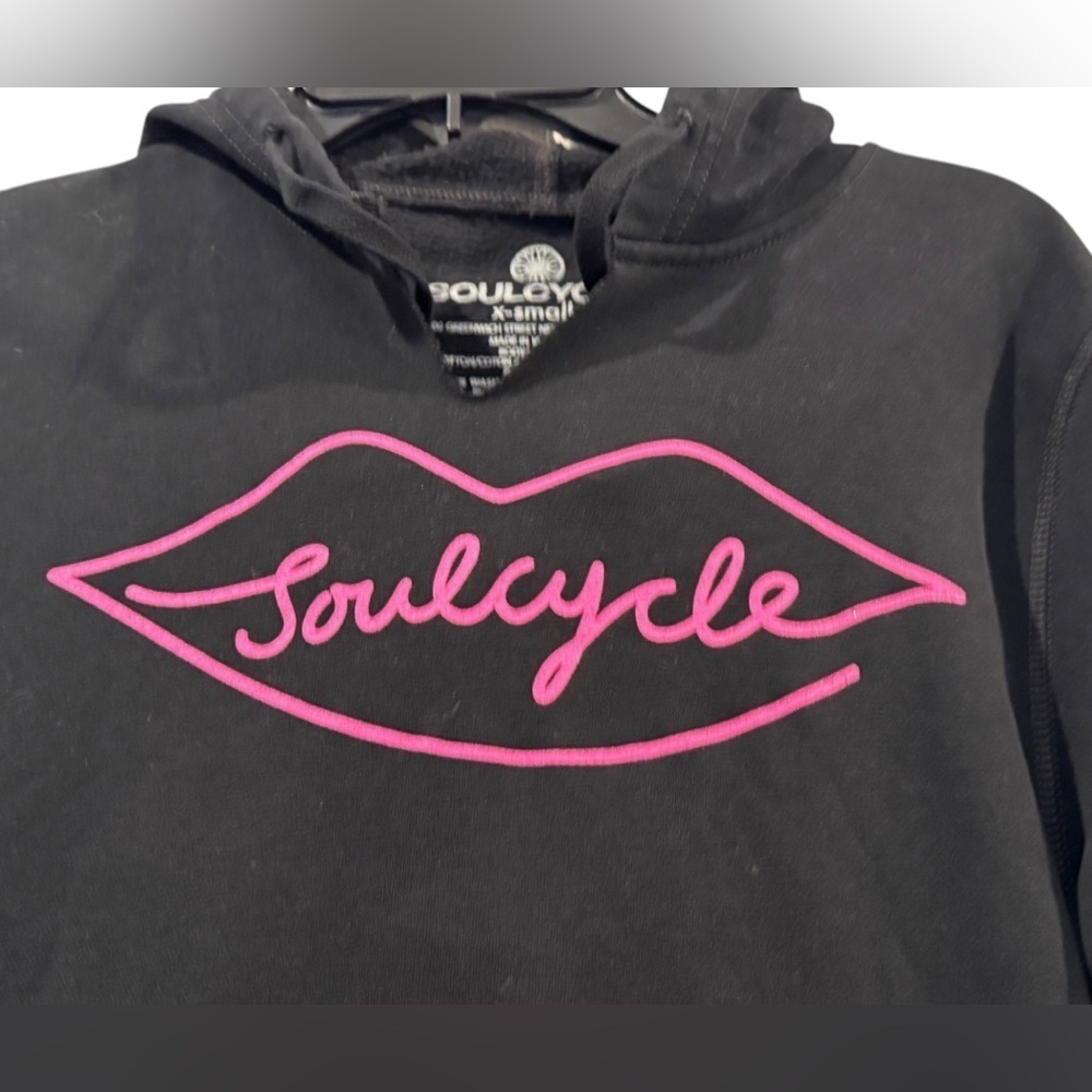 Women’s SoulCycle Pullover Black & Pink Hoodie: Size XS Gym - Picture 3 of 5